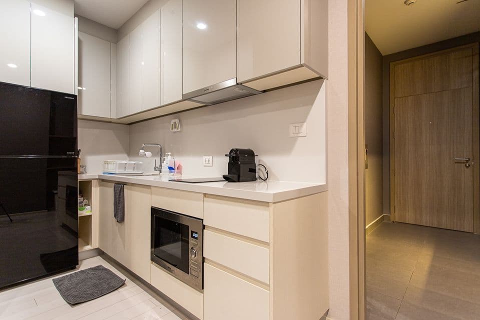 4958 – 402_kitchen.jpg