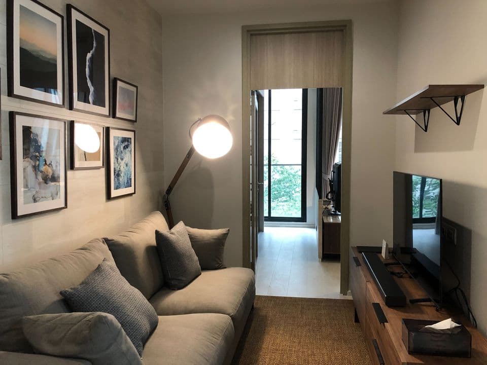 4961 – 101_living_room.jpg
