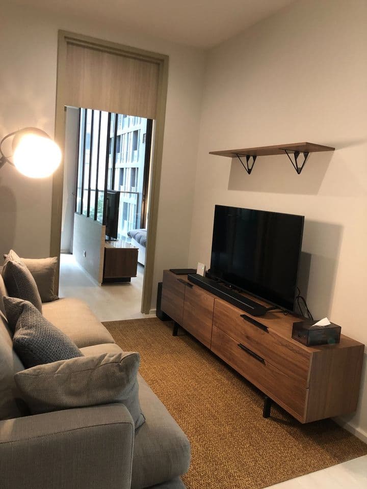 4961 – 103_living_room.jpg