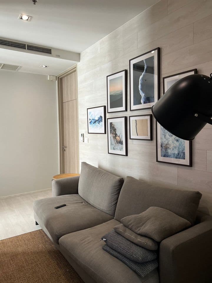 4961 – 104_living_room.jpg