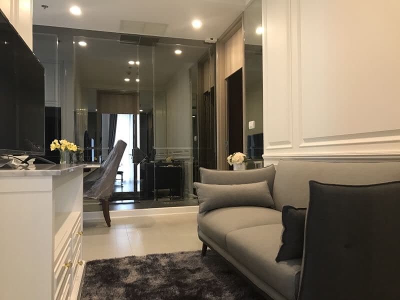 4963 – 101_living_room.jpg