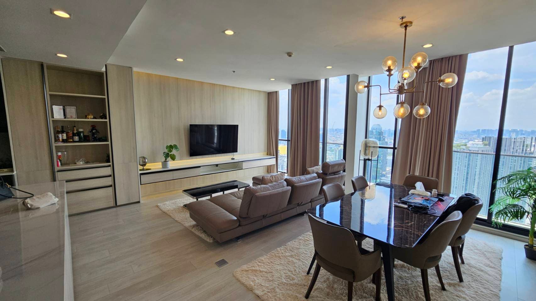 4964 – 101_living_room.jpg