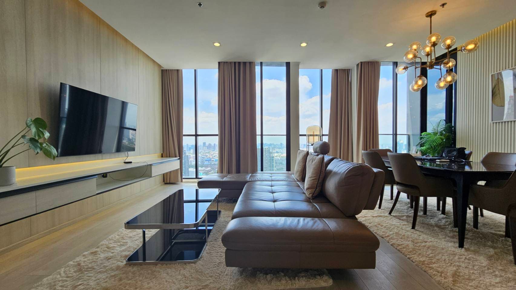 4964 – 108_living_room.jpg