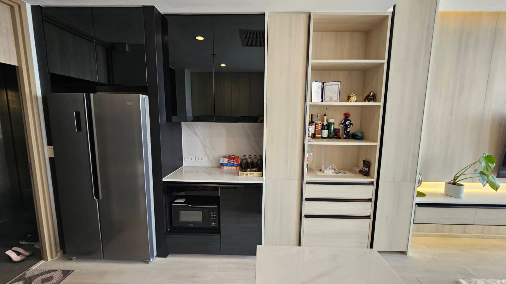 4964 – 403_kitchen.jpg