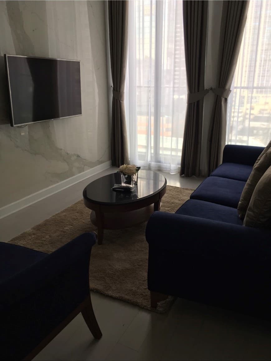 4966 – 105_living_room.jpg