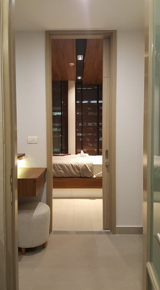 4967 – 202_bedroom.jpg