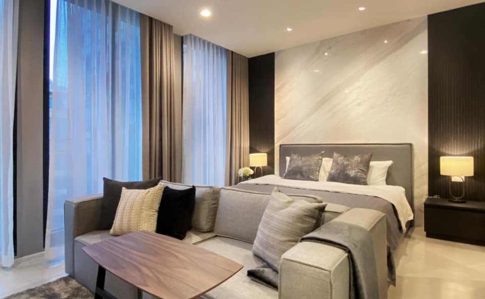 4972 – 103_living_room.jpg