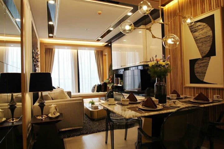 4973 – 101_living_room.jpg