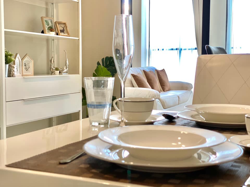 4974 – 104_living_room.jpg