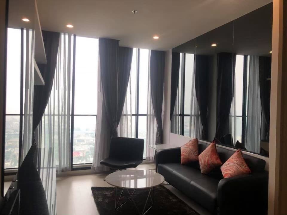 4975 – 101_living_room.jpg