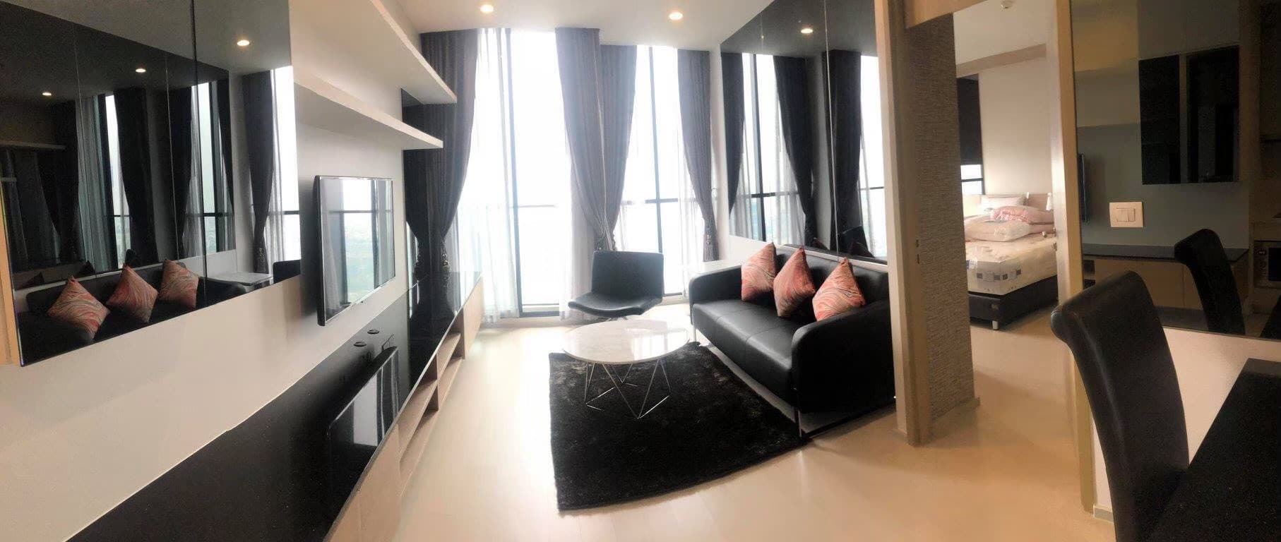 4975 – 103_living_room.jpg