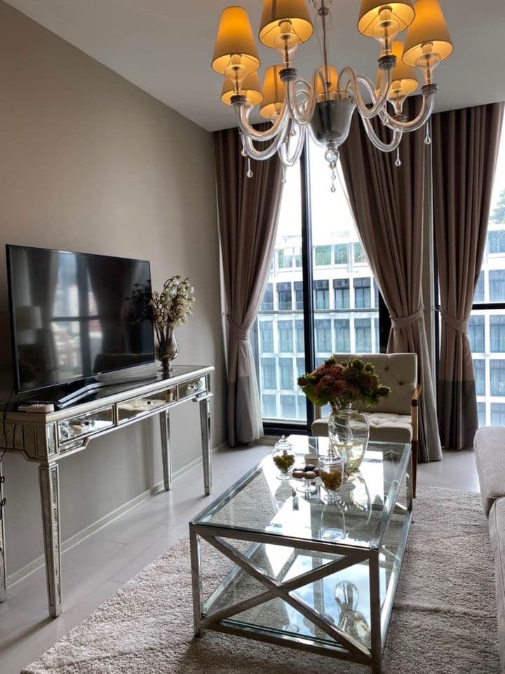 4976 – 101_living_room.jpg