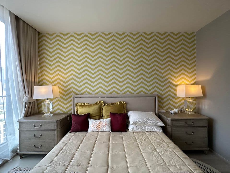 4976 – 202_bedroom.jpg