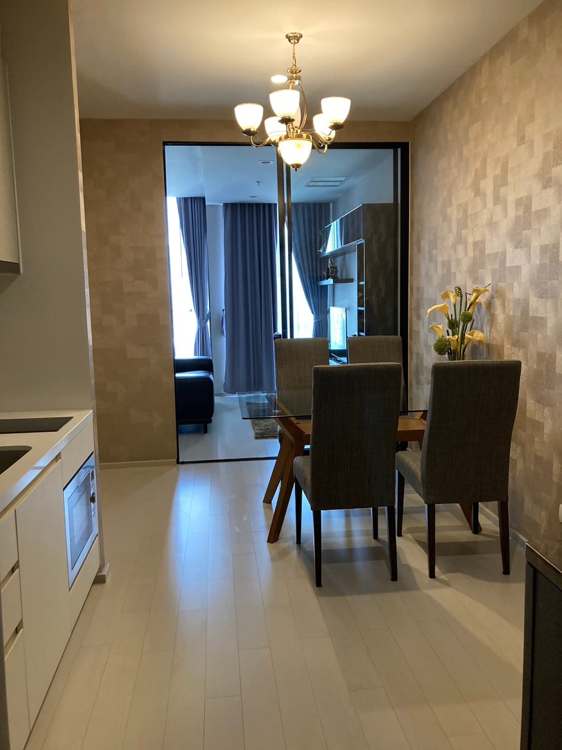 4979 – 401_kitchen.jpg