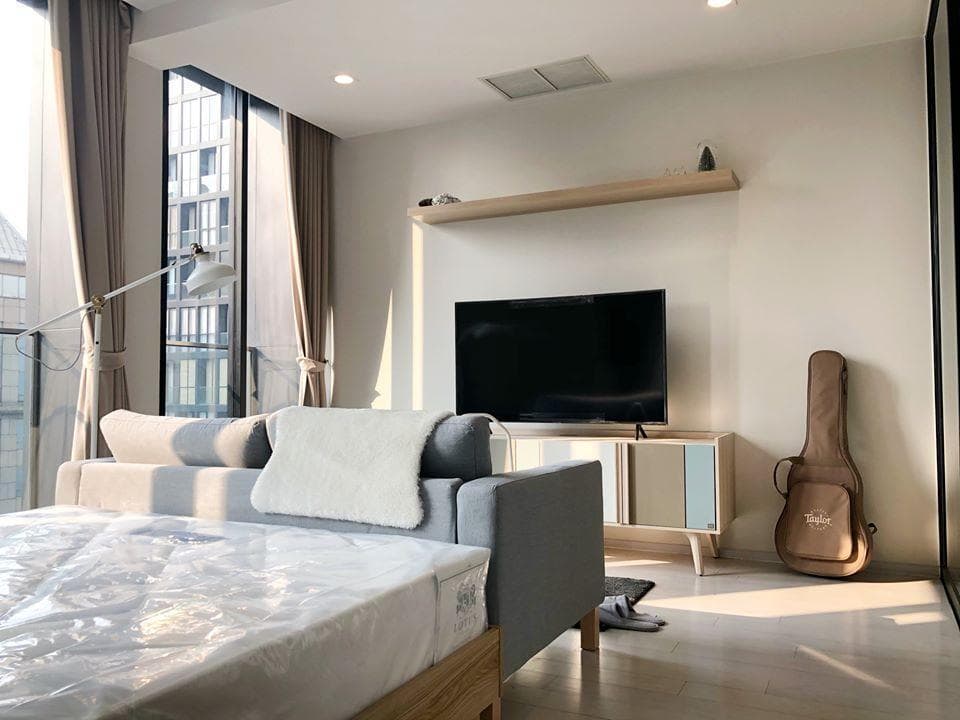 4981 – 102_living_room.jpg