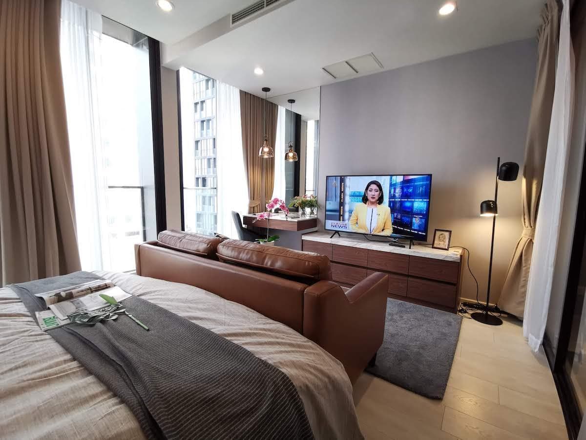 4984 – 104_living_room.jpg