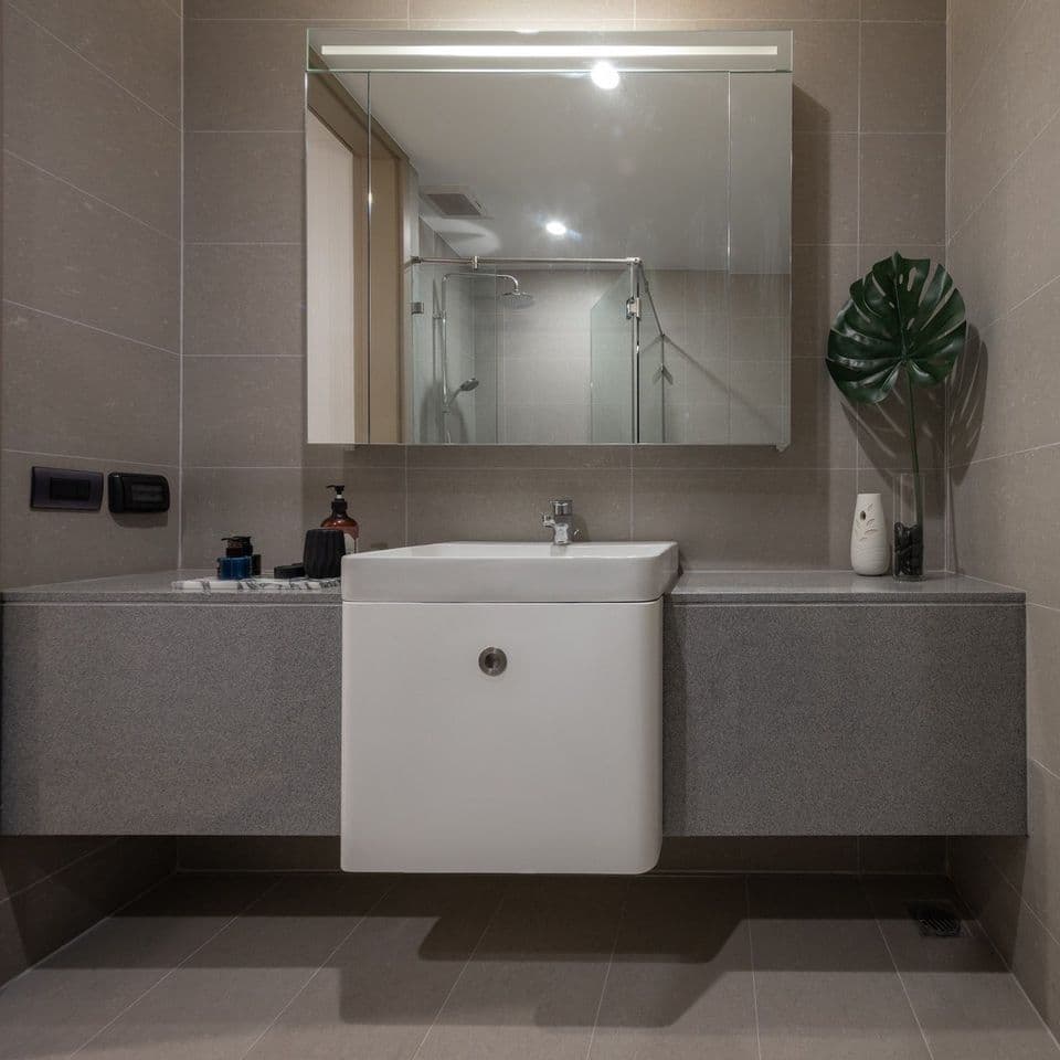 4986 – 301_bathroom.jpg