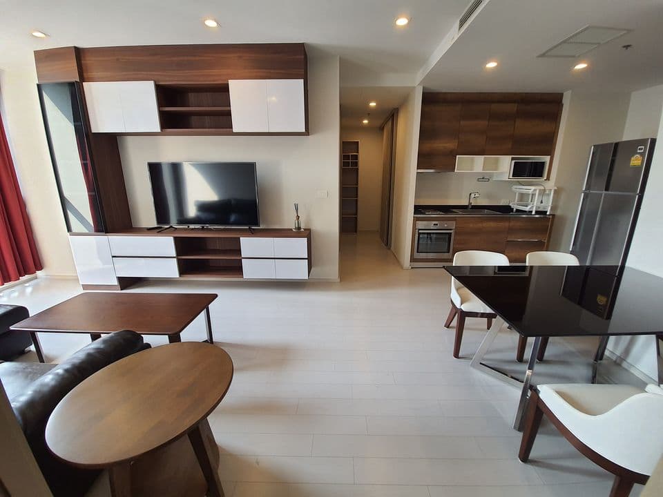 4988 – 102_living_room.jpg