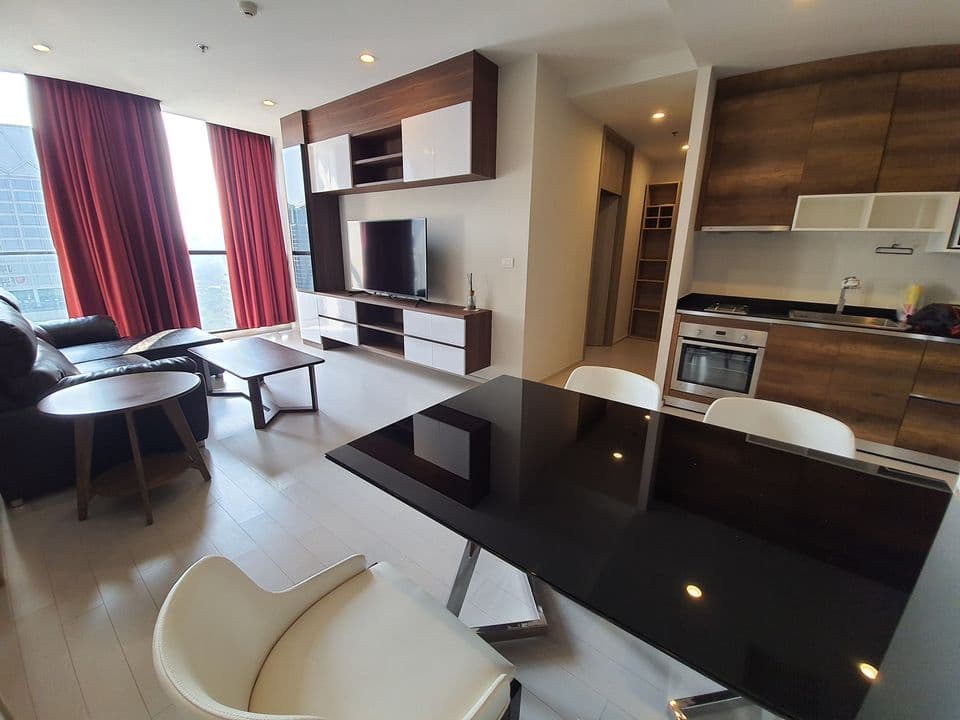4988 – 104_living_room.jpg