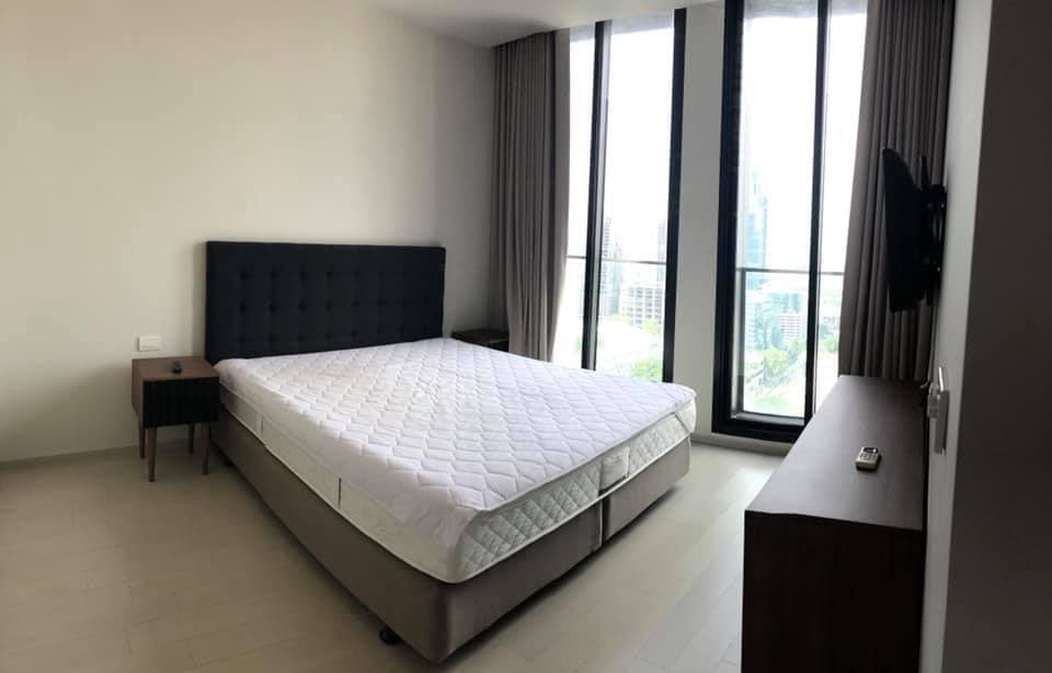 4991 – 202_bedroom.jpg