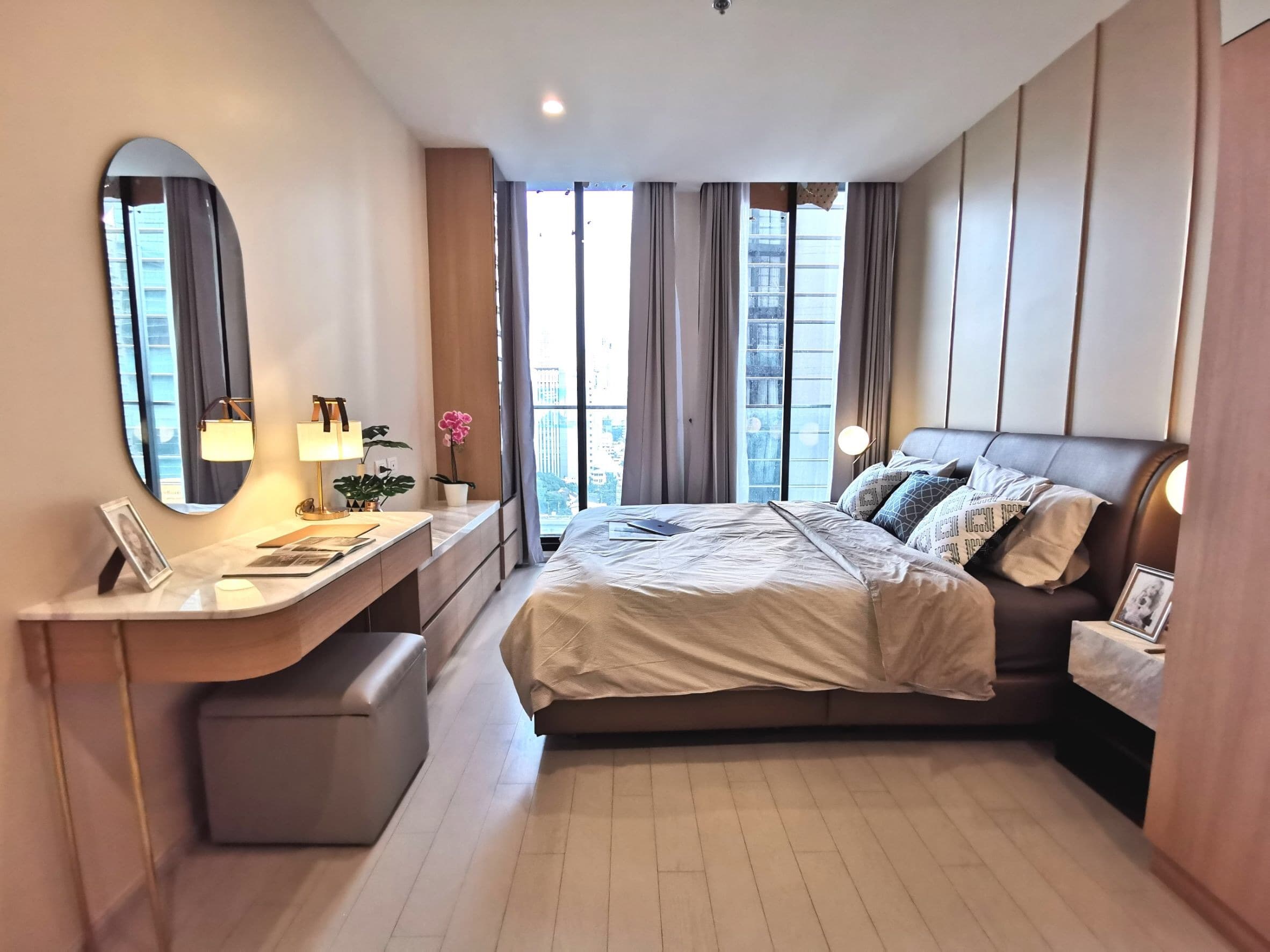 4993 – 201_bedroom.jpg