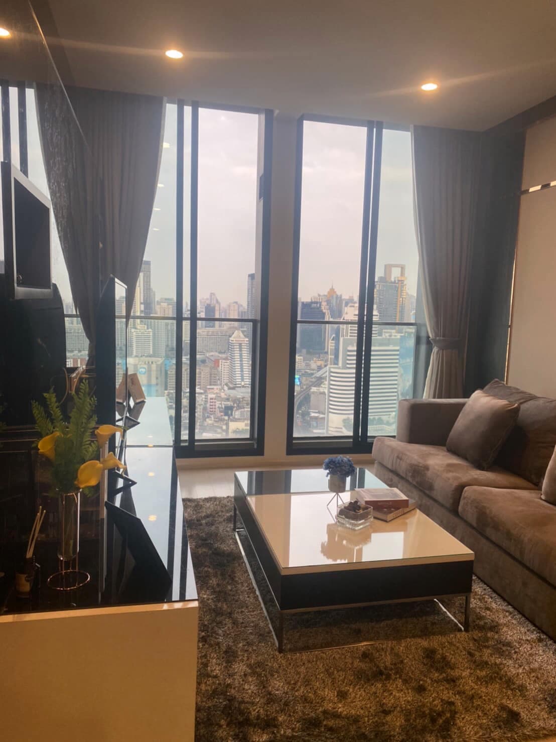 4995 – 102_living_room.jpg