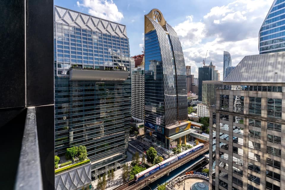 4997 – 602_terrace.jpg
