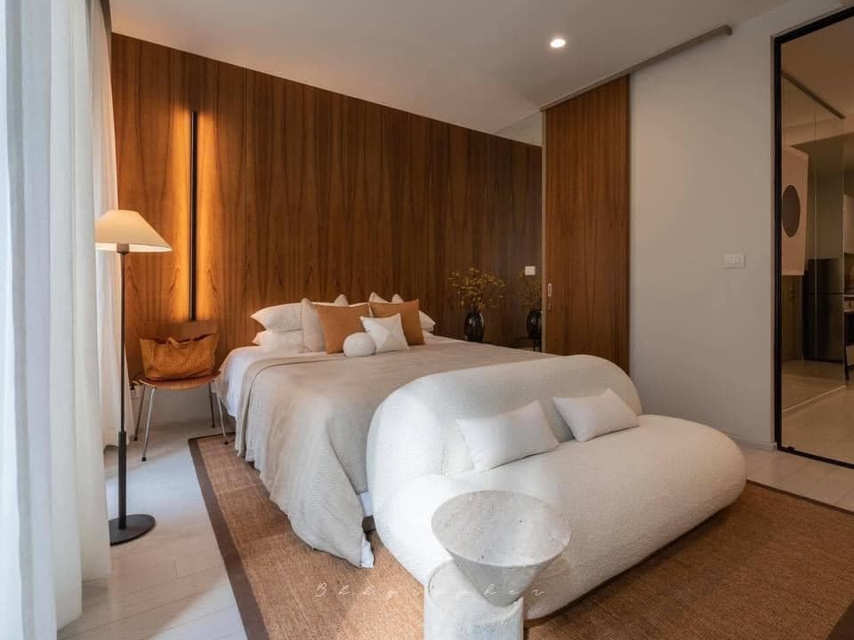 5000 – 102_living_room.jpg
