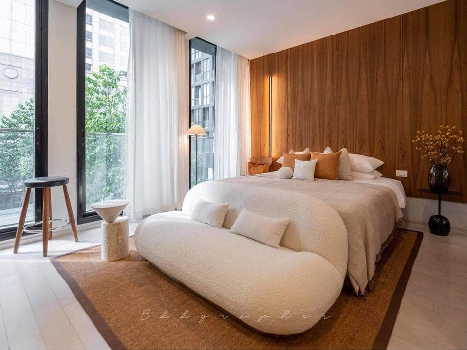 5000 – 202_bedroom.jpg
