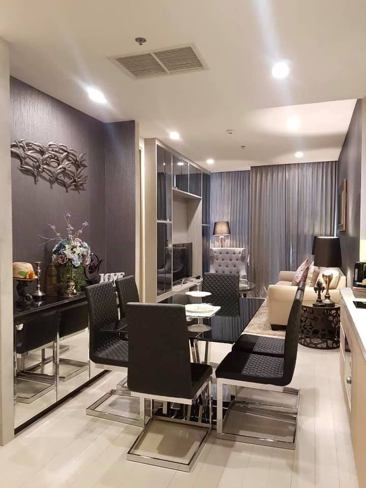 5001 – 101_living_room.jpg