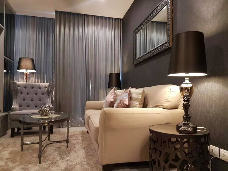 5001 – 102_living_room.jpg