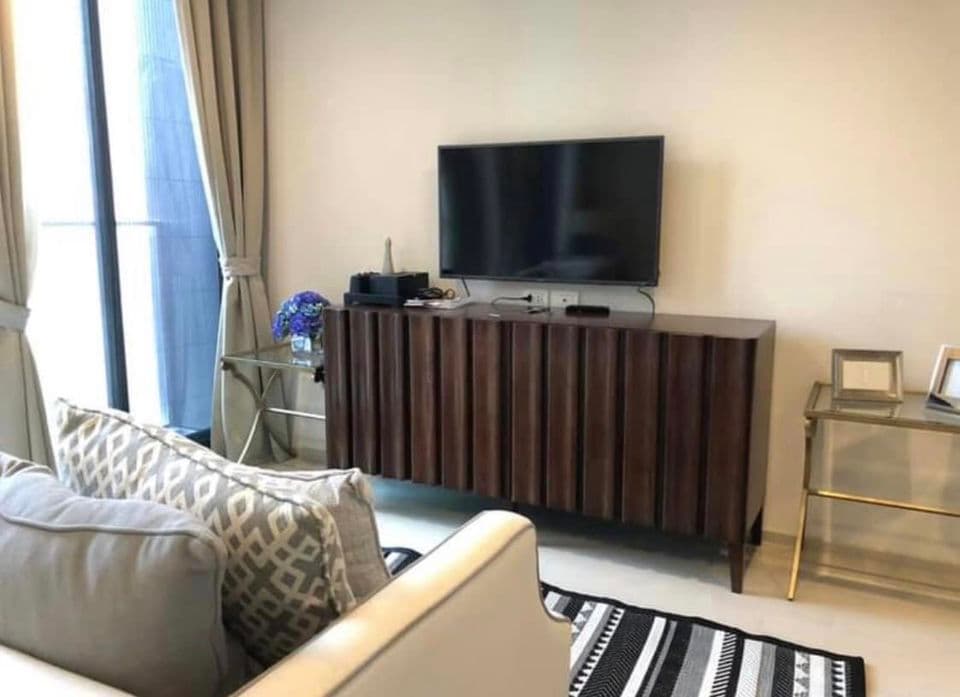 5005 – 103_living_room.jpg