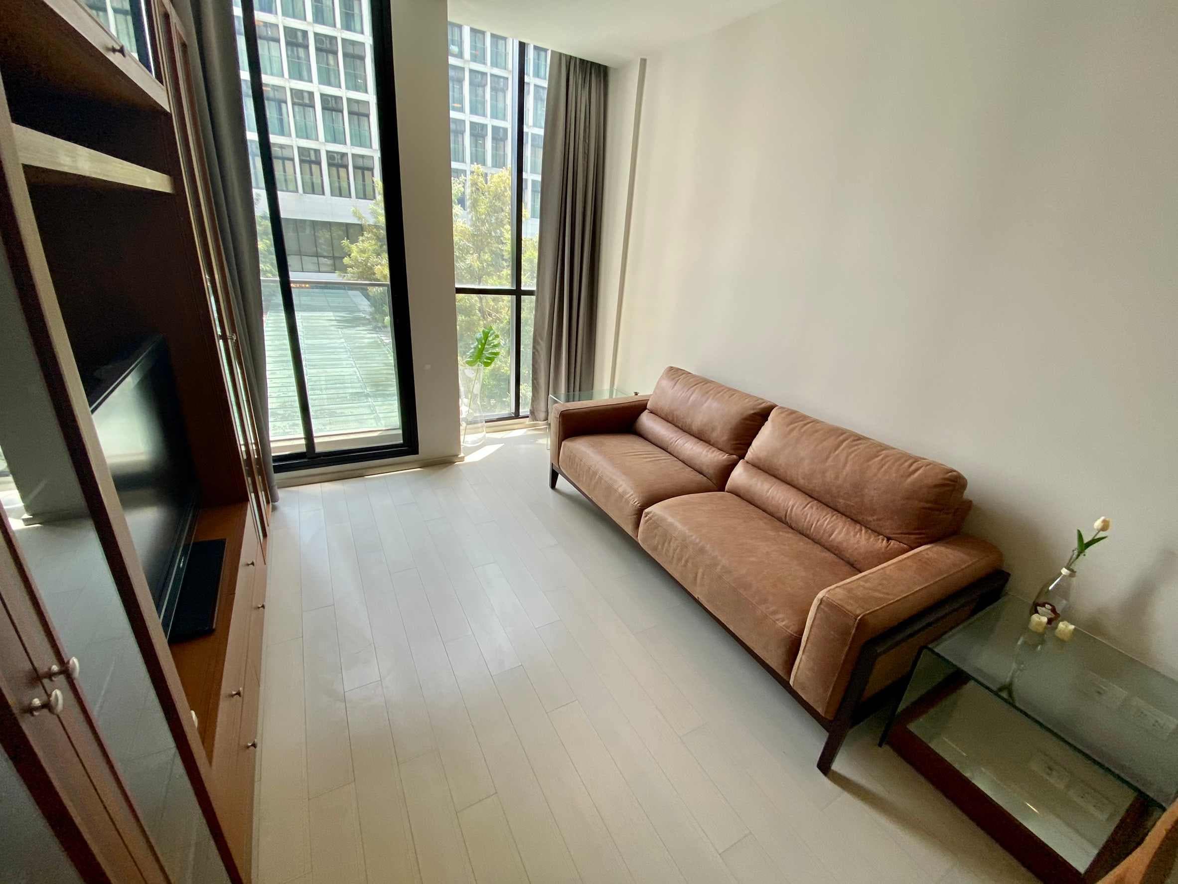 5007 – 101_living_room.jpg