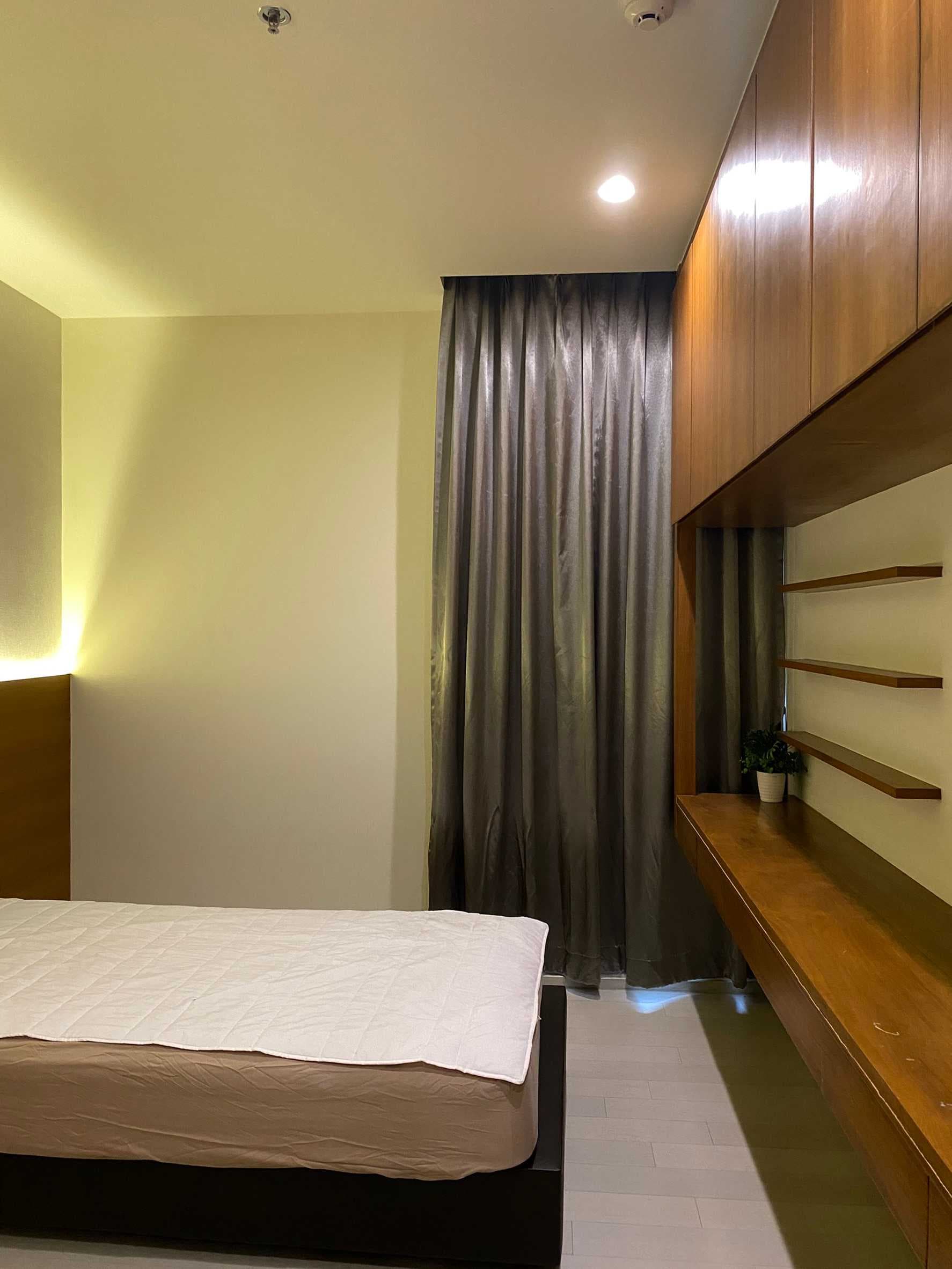 5007 – 207_bedroom.jpg