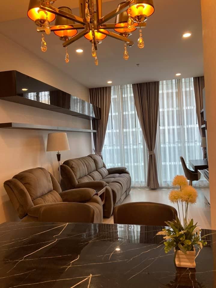 5011 – 102_living_room.jpg