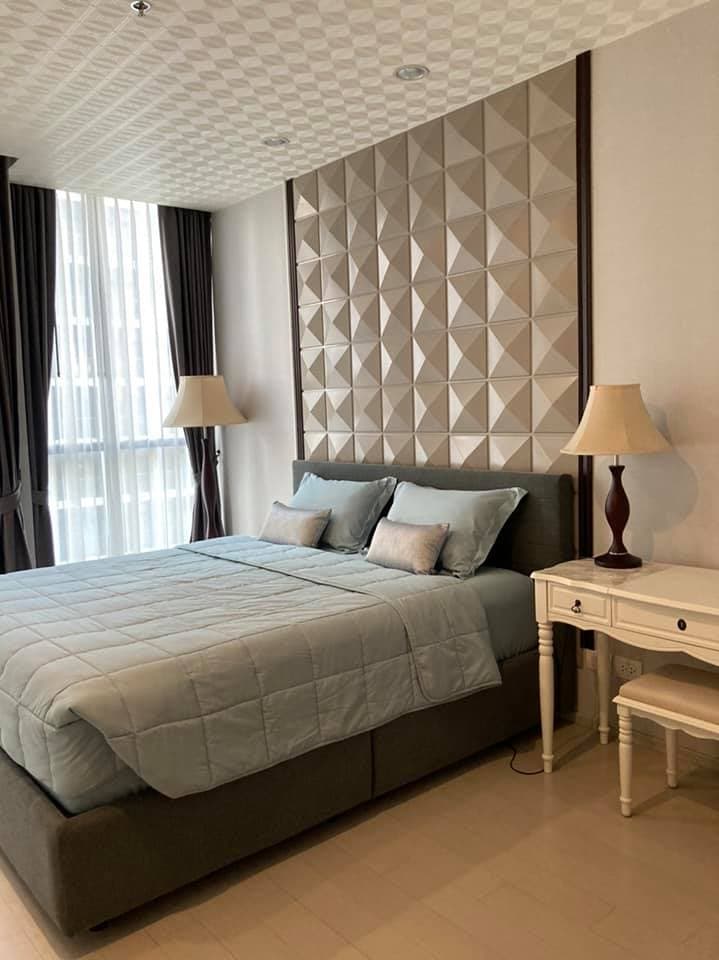 5011 – 202_bedroom.jpg