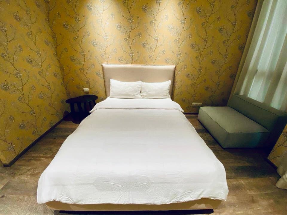 5013 – 207_bedroom.jpg