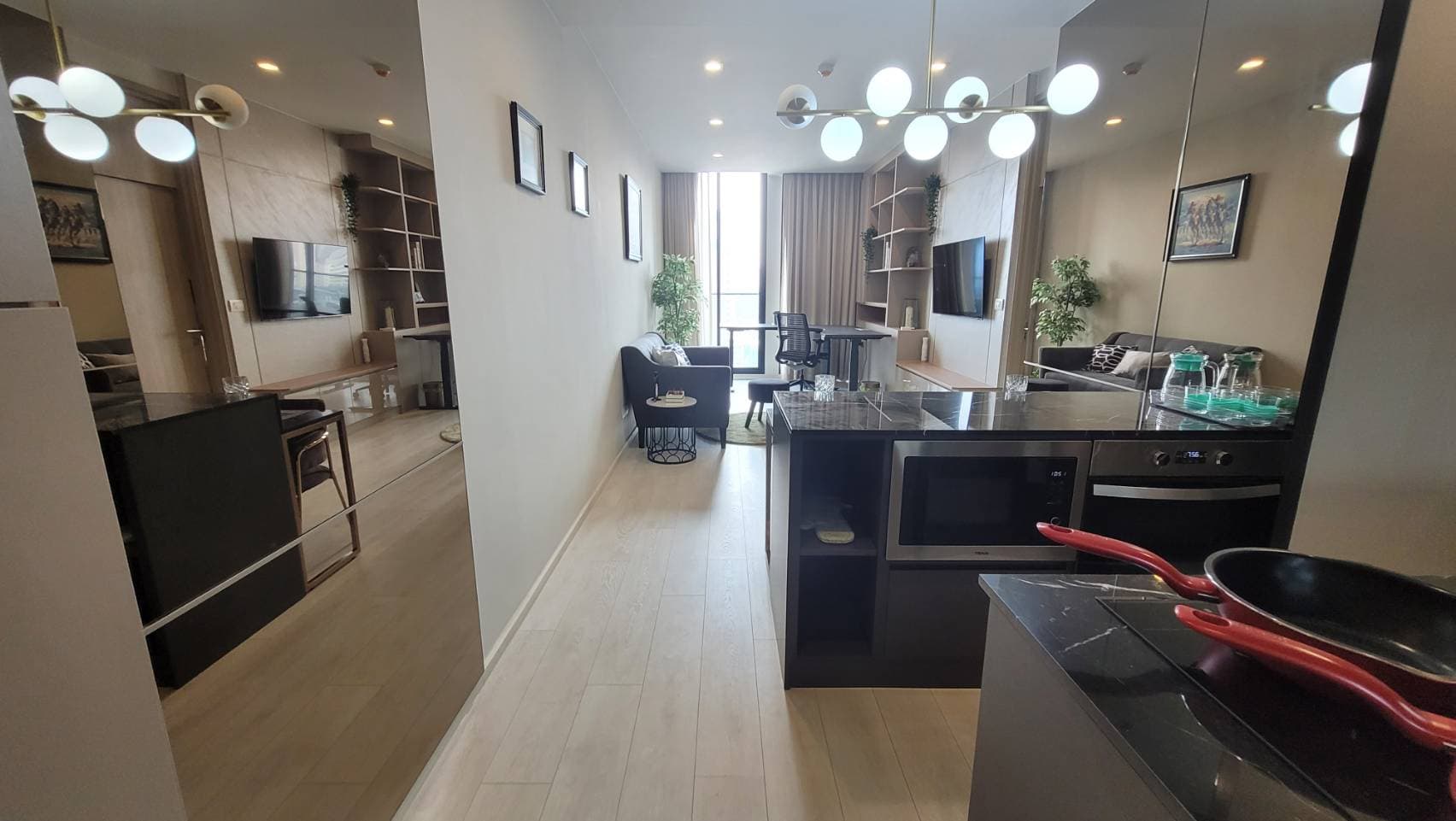 5021 – 103_living_room.jpg