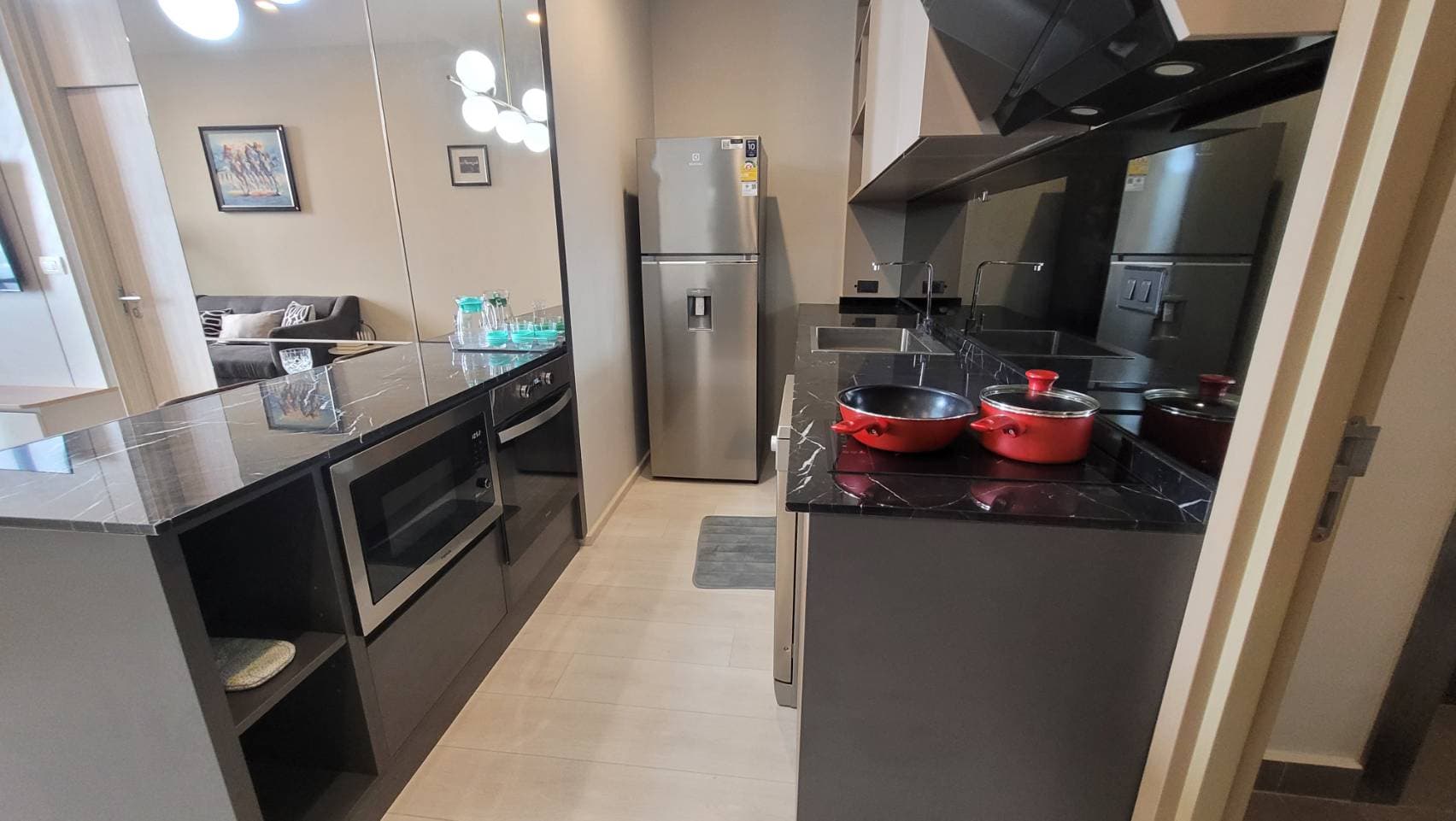 5021 – 401_kitchen.jpg