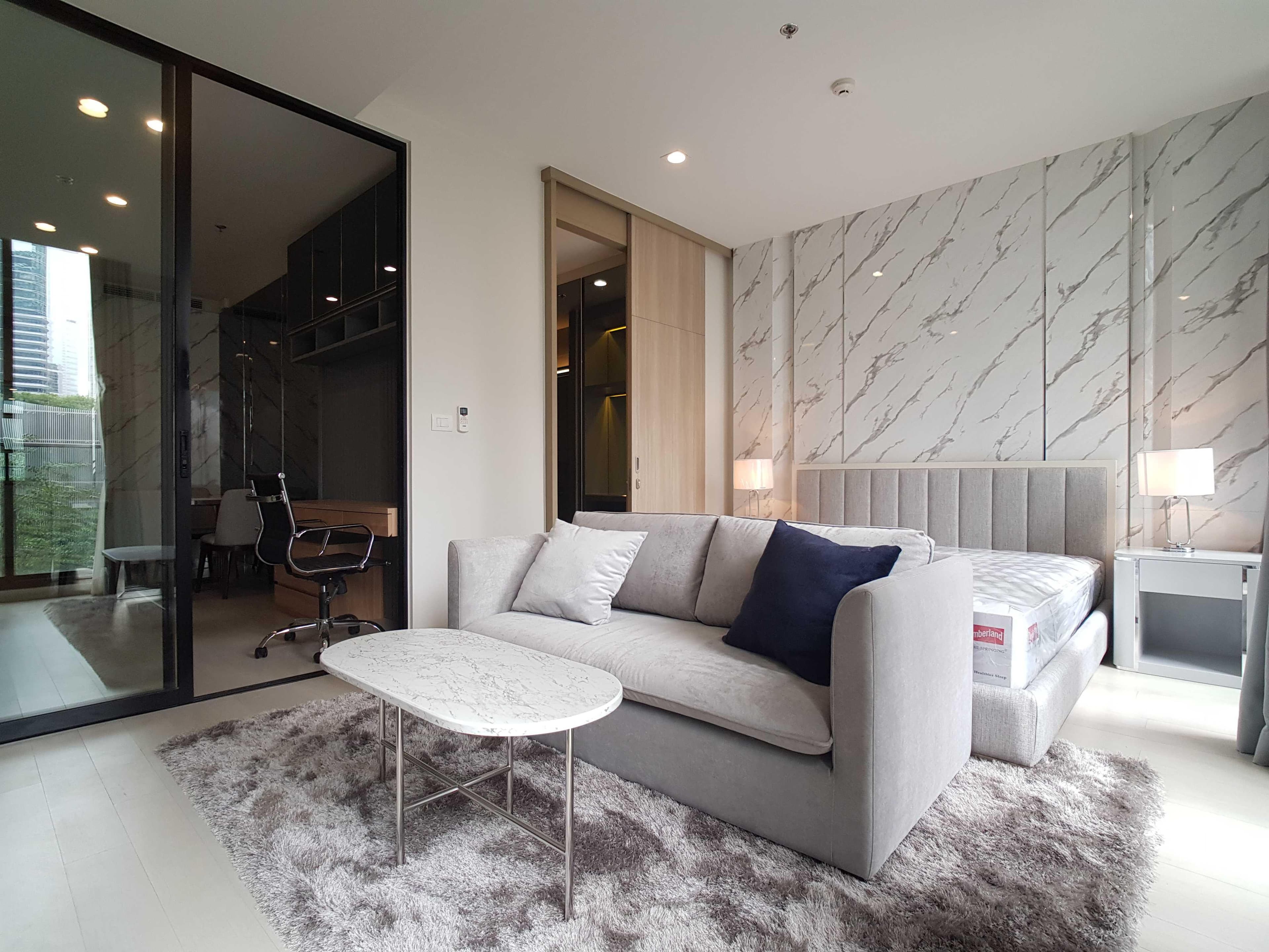 5027 – 103_living_room.jpg
