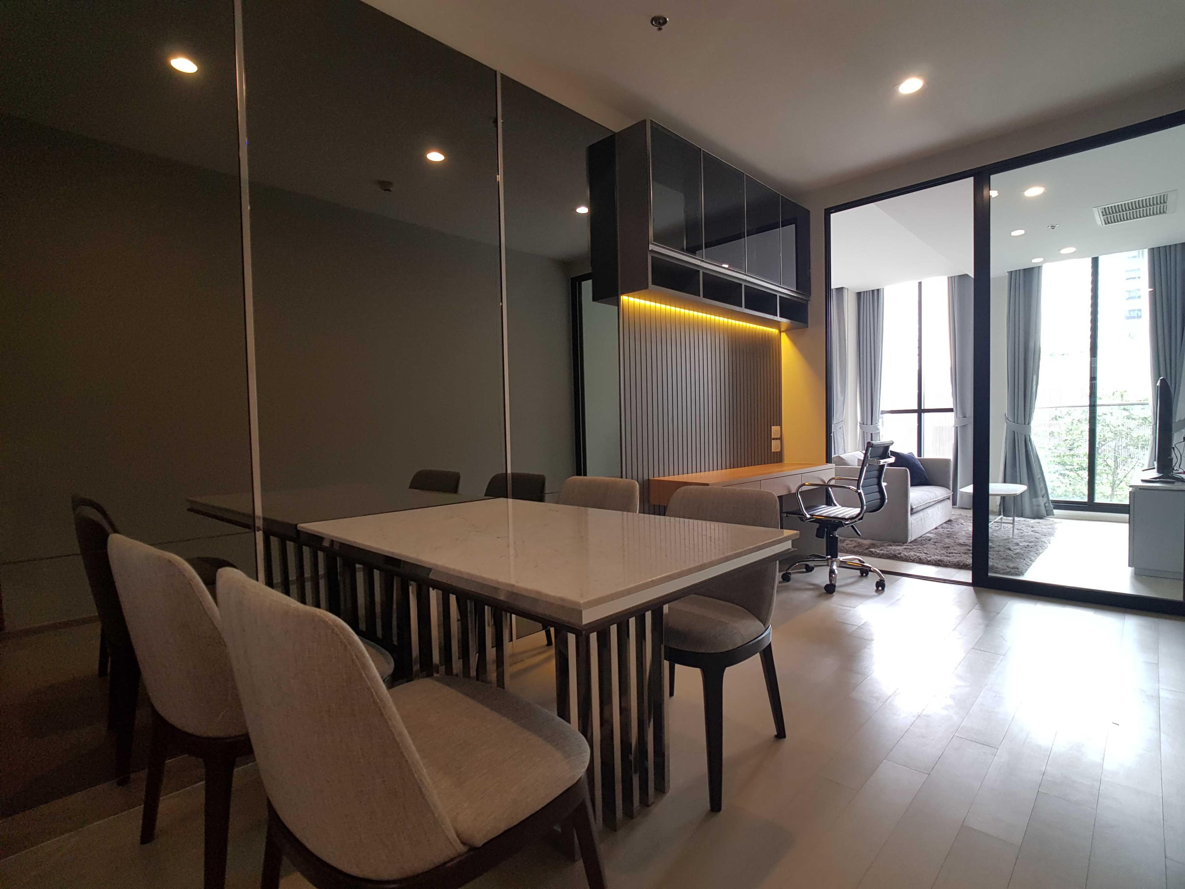 5027 – 104_living_room.jpg
