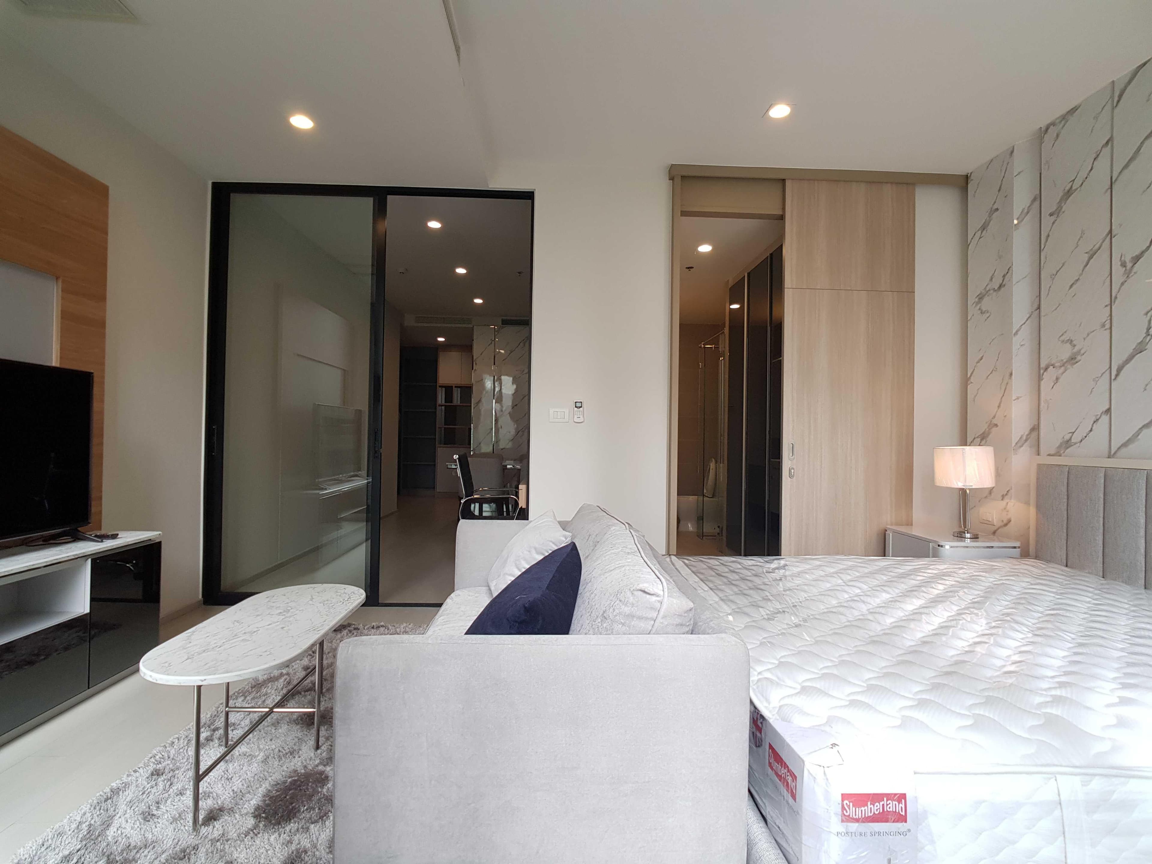5027 – 201_bedroom.jpg