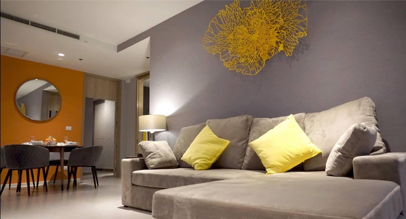 5029 – 101_living_room.jpg