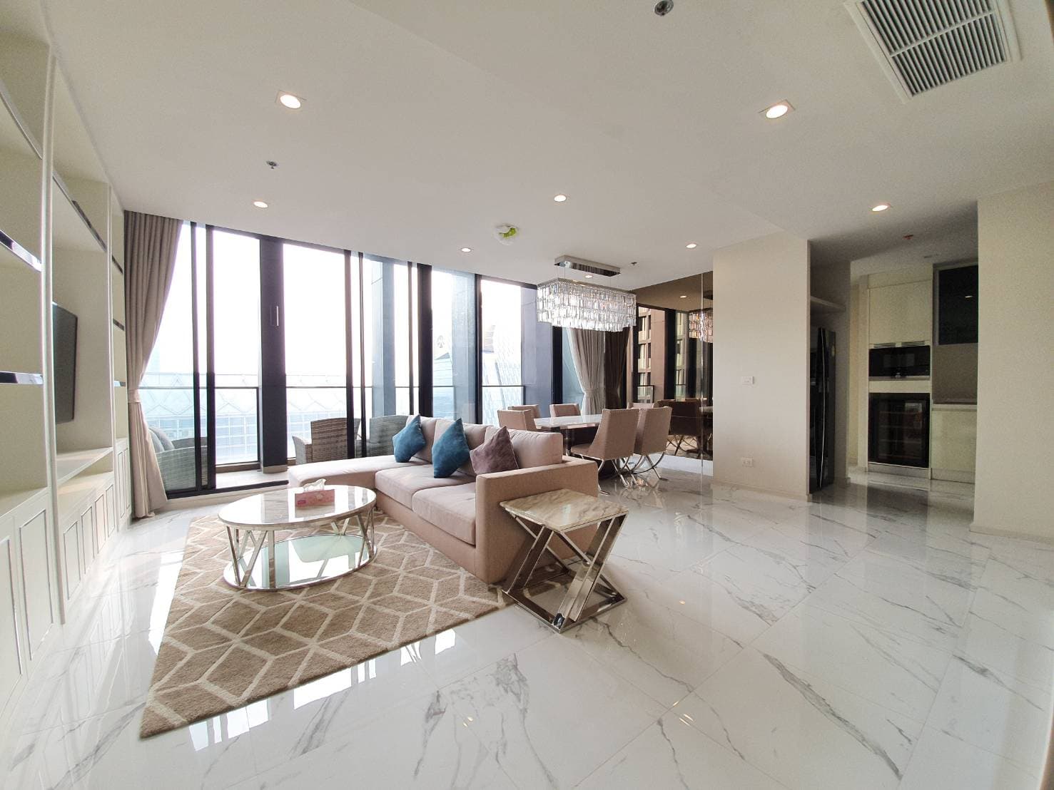 5030 – 101_living_room.jpg