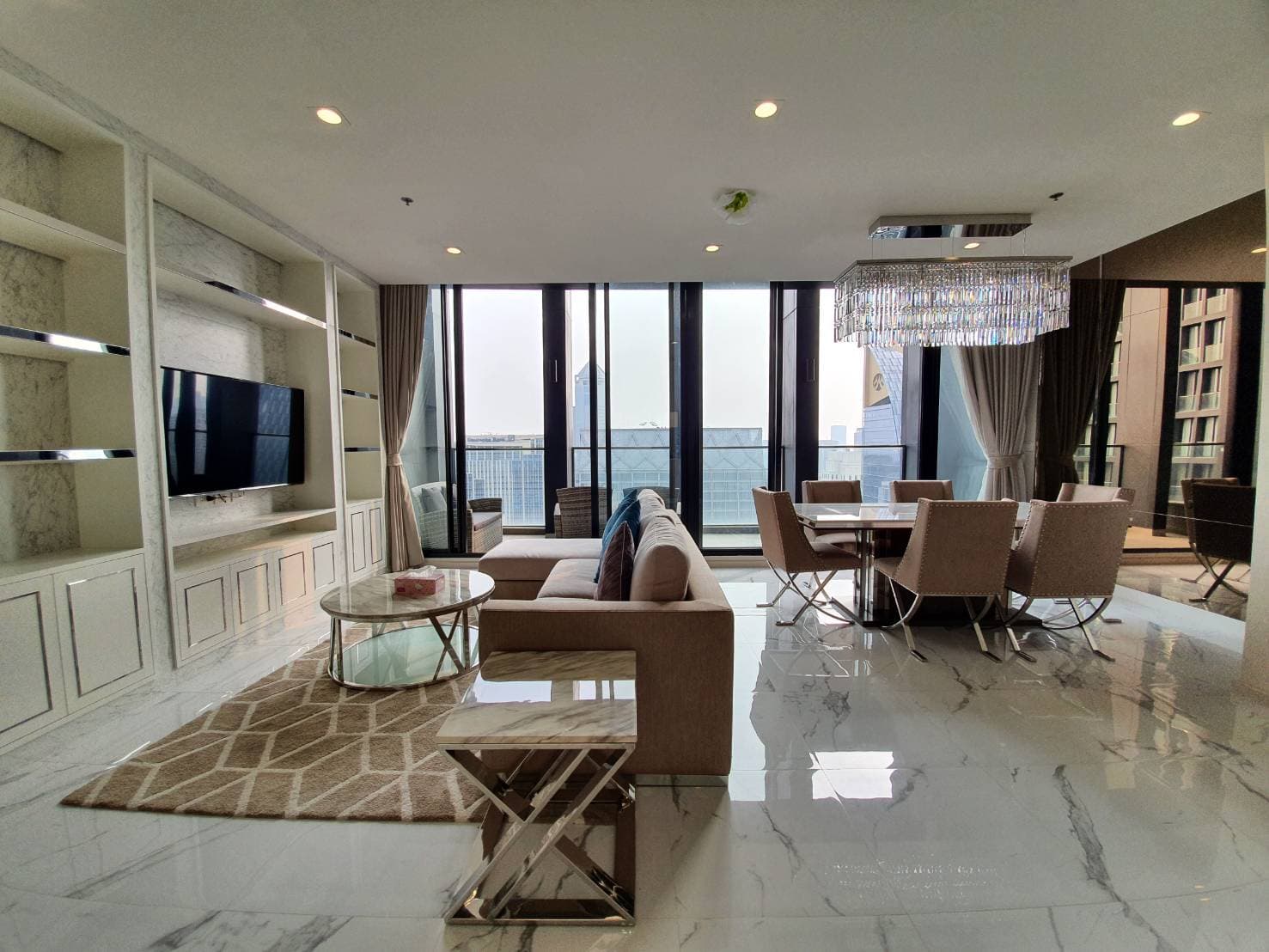5030 – 108_living_room.jpg