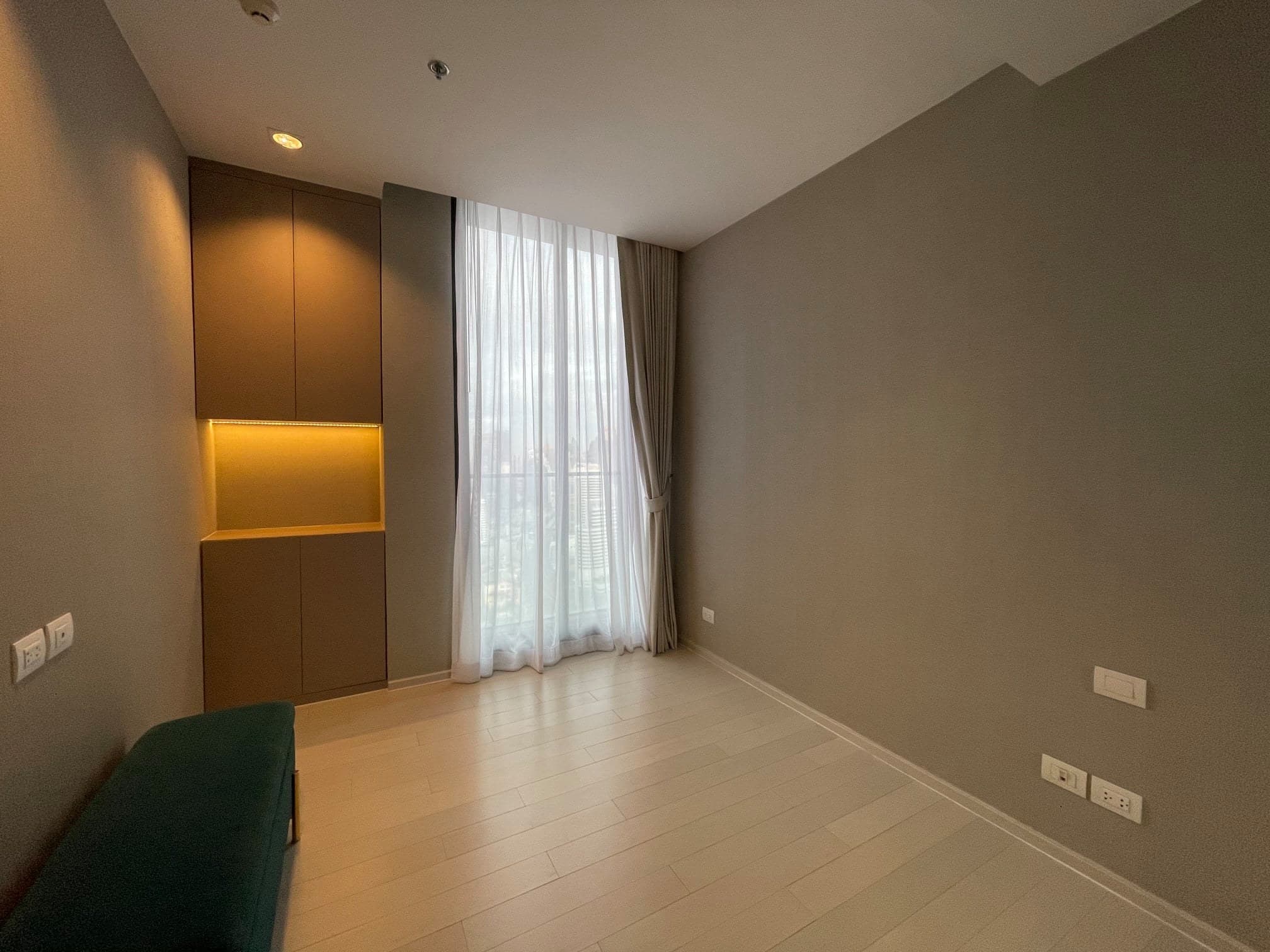 5032 – 103_living_room.jpg