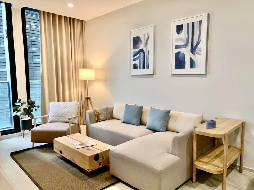 5033 – 103_living_room.jpg