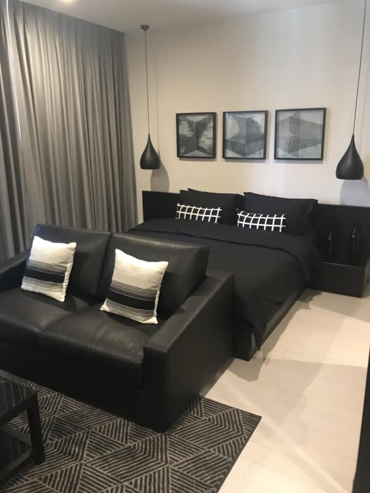 5035 – 103_living_room.jpg