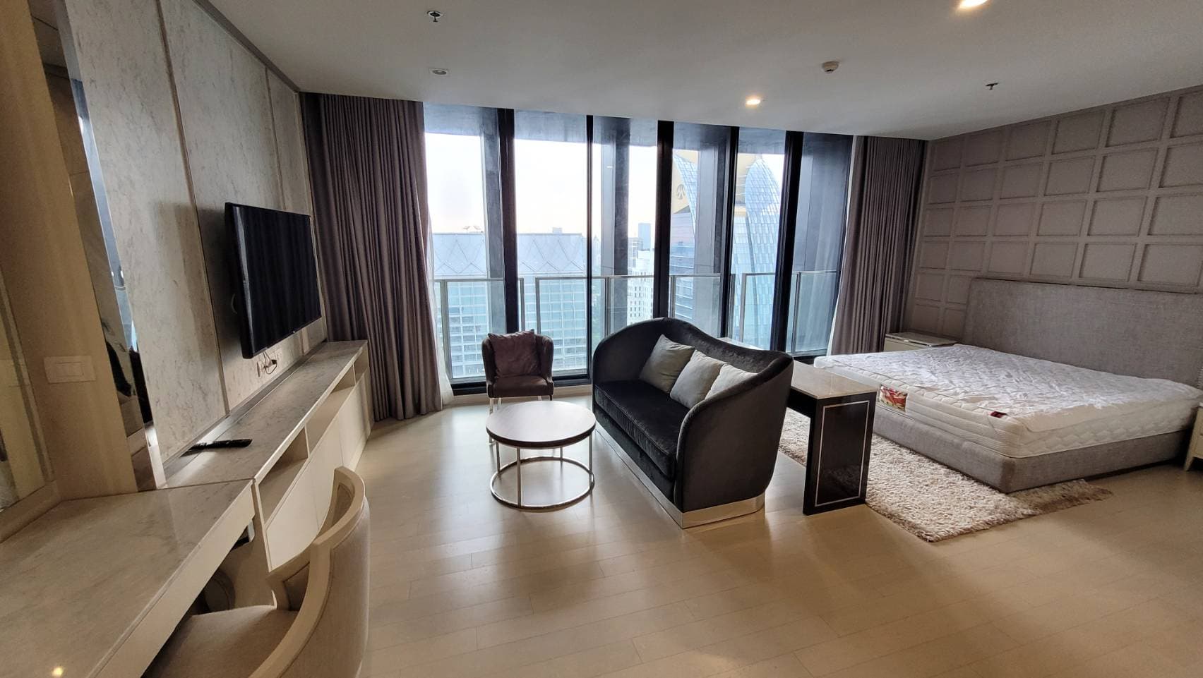 5036 – 106_living_room.jpg