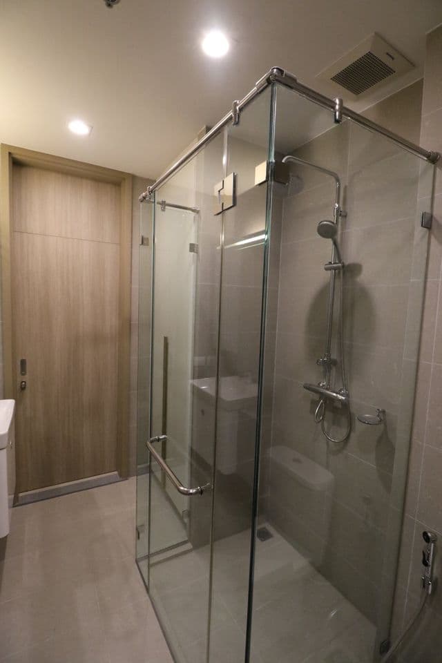 5046 – 302_bathroom.jpg